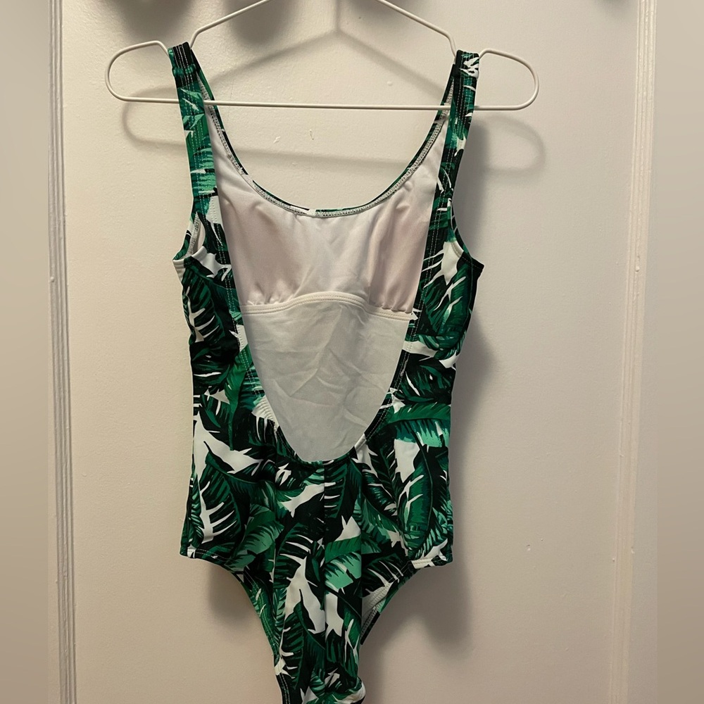 Design Lab Bathing Suit New Tropical Leaf Print Swimsuit low back NWOT